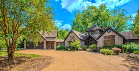 290 Primrose Creek