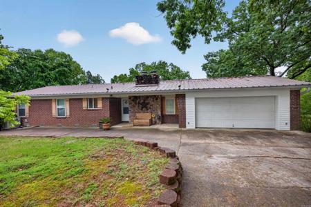 108 Catherine Crest