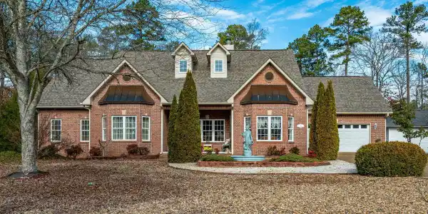 5 Bosque Place