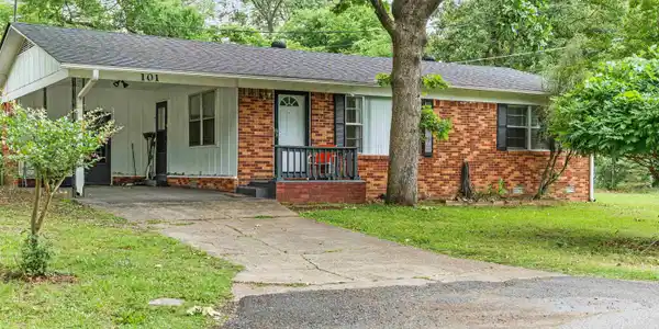 101 Puttman Street