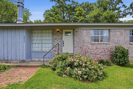 2854 Lakeside Drive