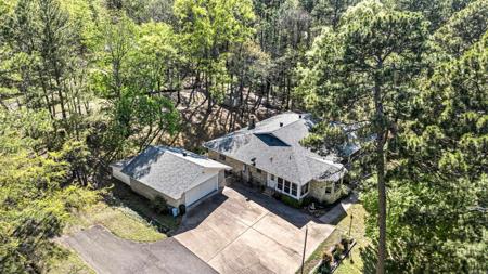 1533 Bakers Creek Road