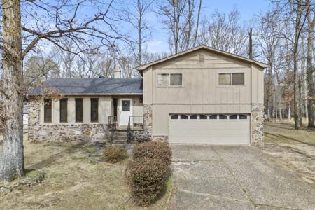 7 Custer Place