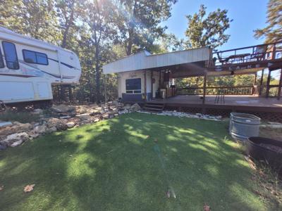 390 Eagle Point Cove