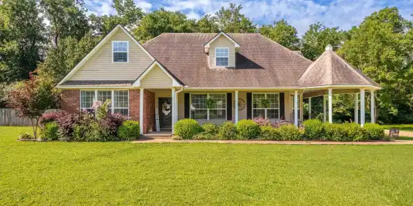 292 Woodland Cove