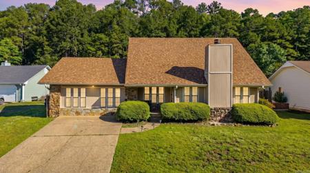 19 Hightrail Drive
