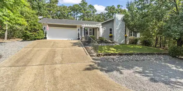 2 Cresta Lane