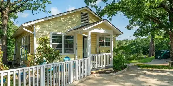 529 Burchwood Bay