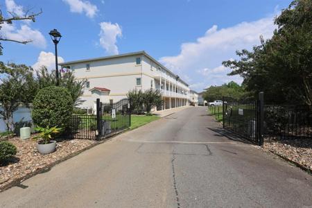 1380 Airport Road