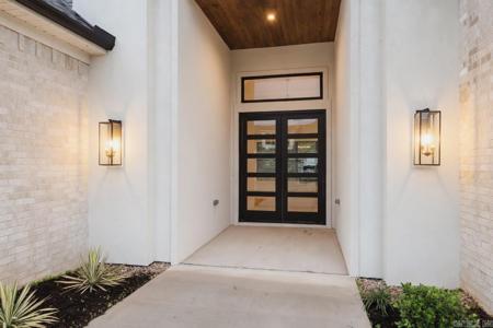 5008 Castaway Bay Dr