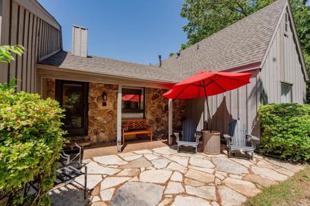 402 Orchard Court