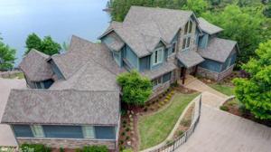 368 Lake Village