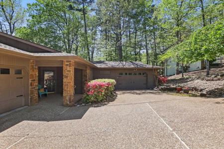 6 Narvaez Way