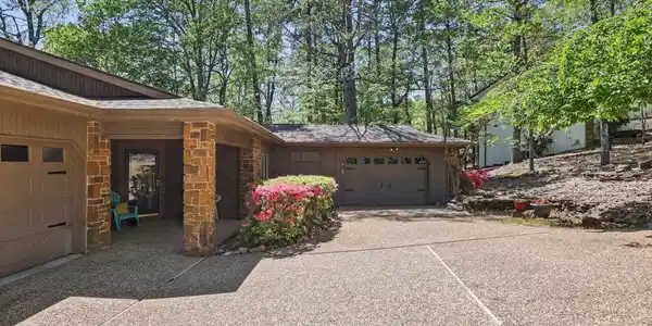 6 Narvaez Way