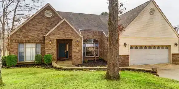 120 Pineapple Drive