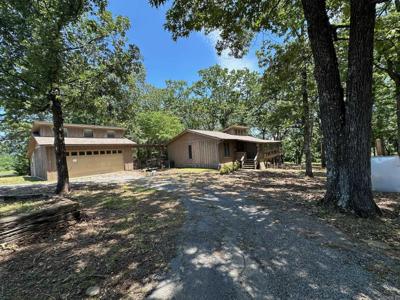 660 Potters Point
