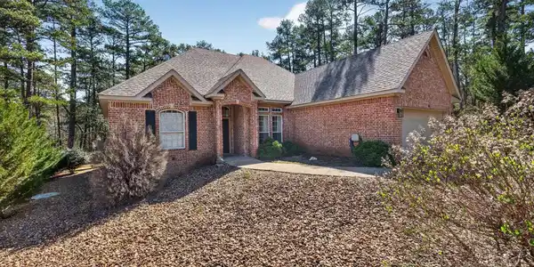 64 Cresta Way