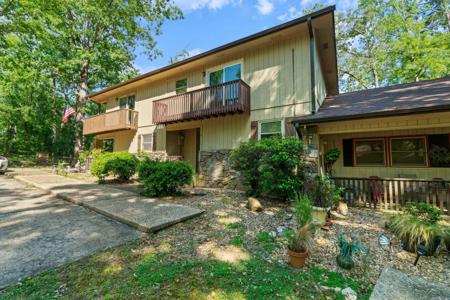 4 Trevino Place