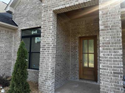 6166 Majestic Waters Drive