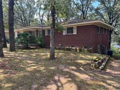 6313 Iroquois Drive