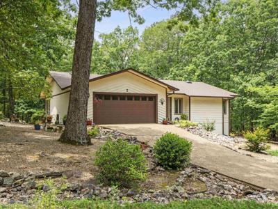 2 Tivisa Lane