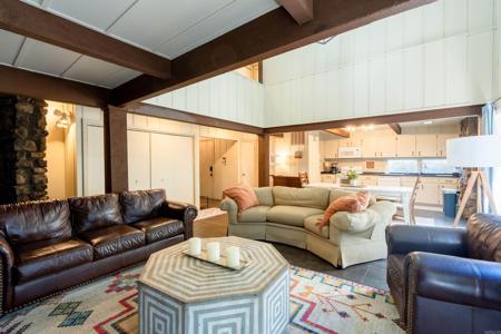 458 E Orchard Court