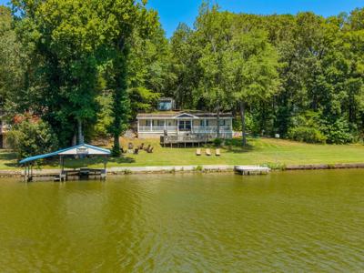 1221 Akers Road