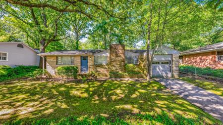 1118 Garland