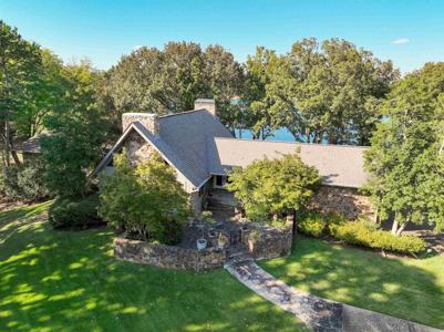 822 Ausley Drive