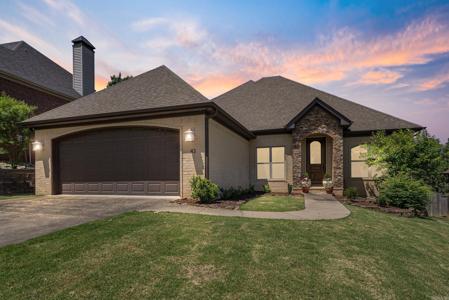 43 Tournay Circle
