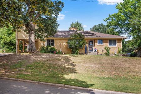 1325 Skyline Drive