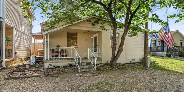 105 Chambers Point