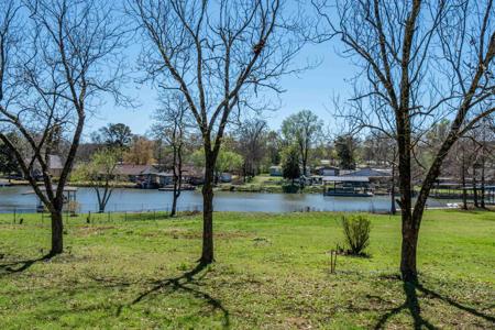 224 Echo Point