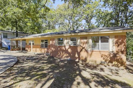 1725 McCain Boulevard