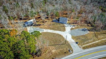 950 Sunny Slope Rd.
