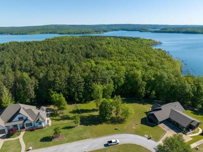 6 & E 1/2 7 Pointe One Cove Lane