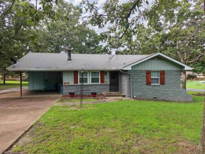 301 Ruby Ln