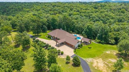 899 Rock Creek Road