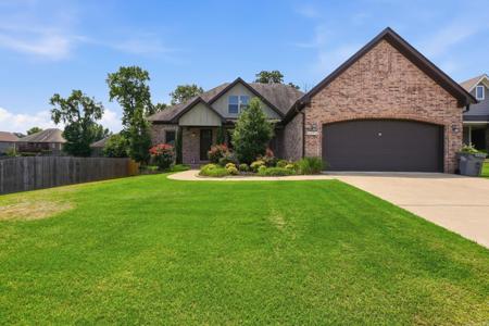 2613 Aberdeen Drive