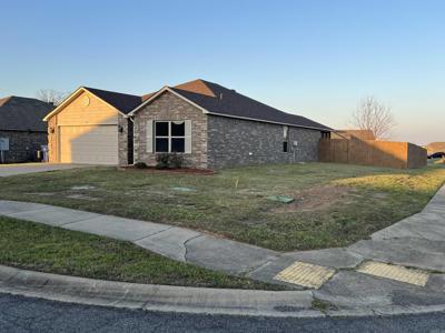 950 PINEHURST Loop