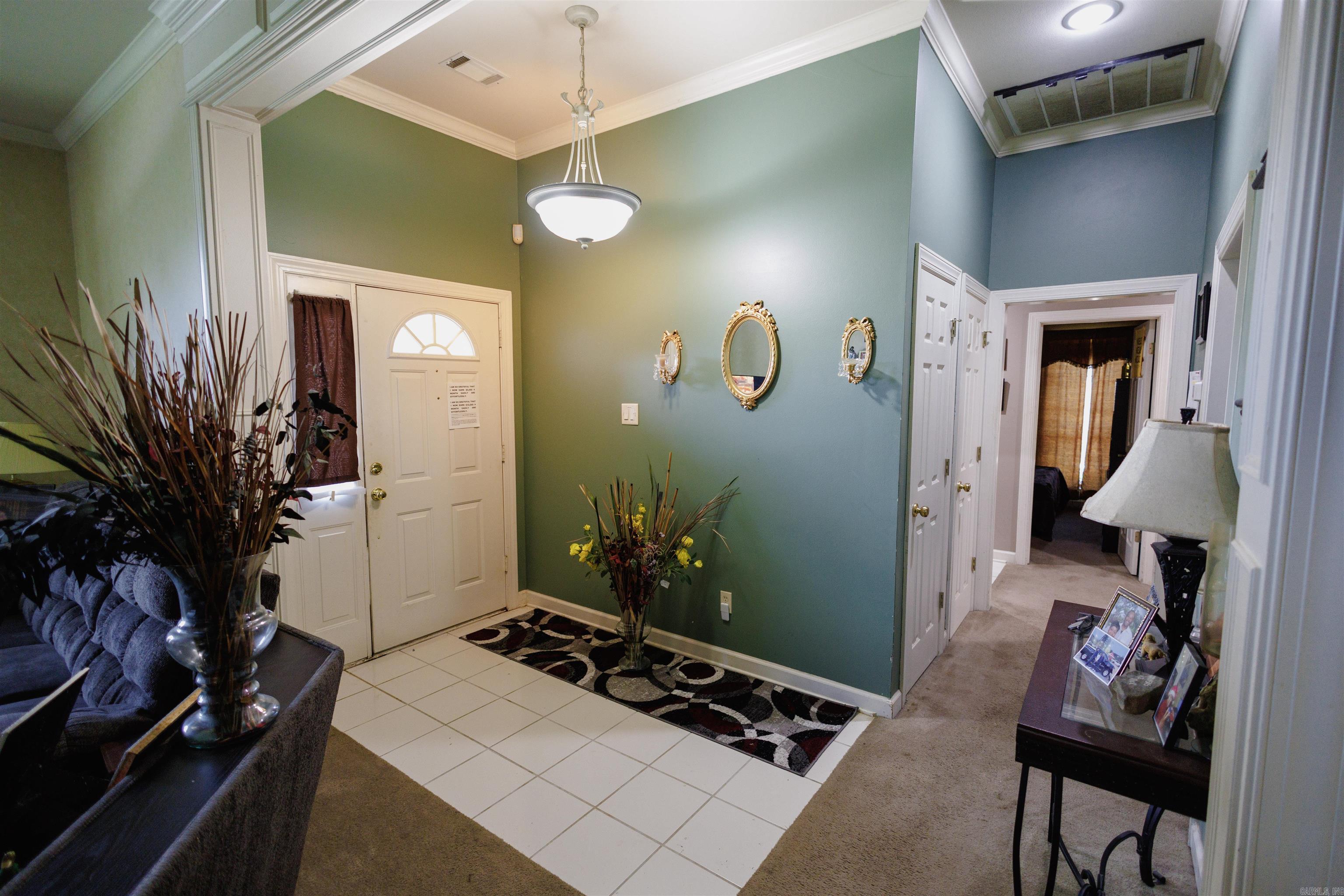 Image 1: Living Room