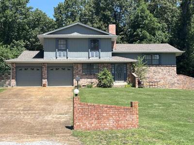 110 Emerald Lane