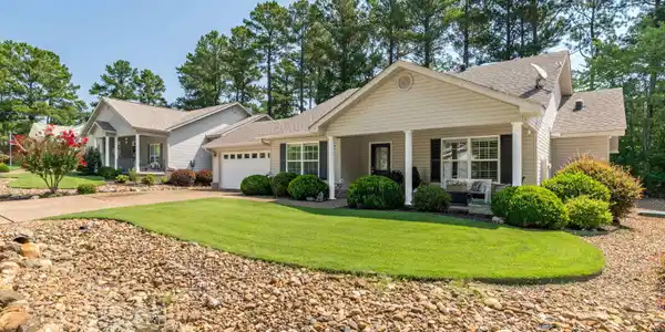 26 Jardin Way