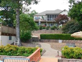 1501 E Emerald Cove