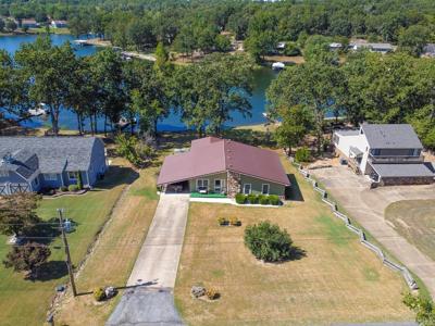 1213 Peridot Lane