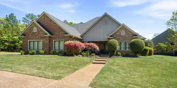 126 Oak Shores Circle