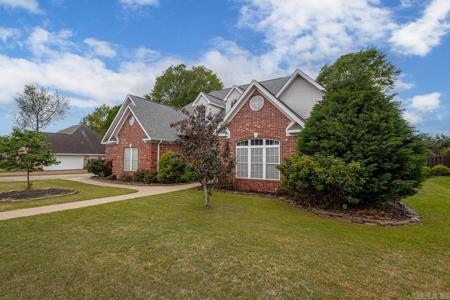6115 Wall Street