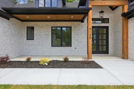 7130 Moon View Place