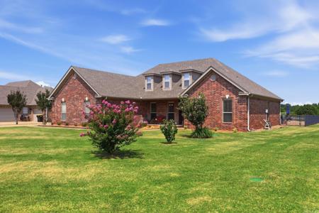 985 Mound View Drive