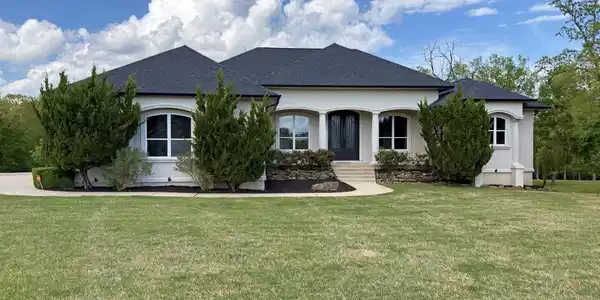 300 Crestview Drive